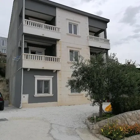 Apartments Dinko Duce Exterior photo