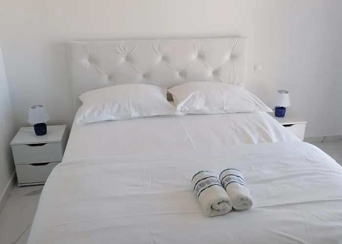 Apartments Dinko