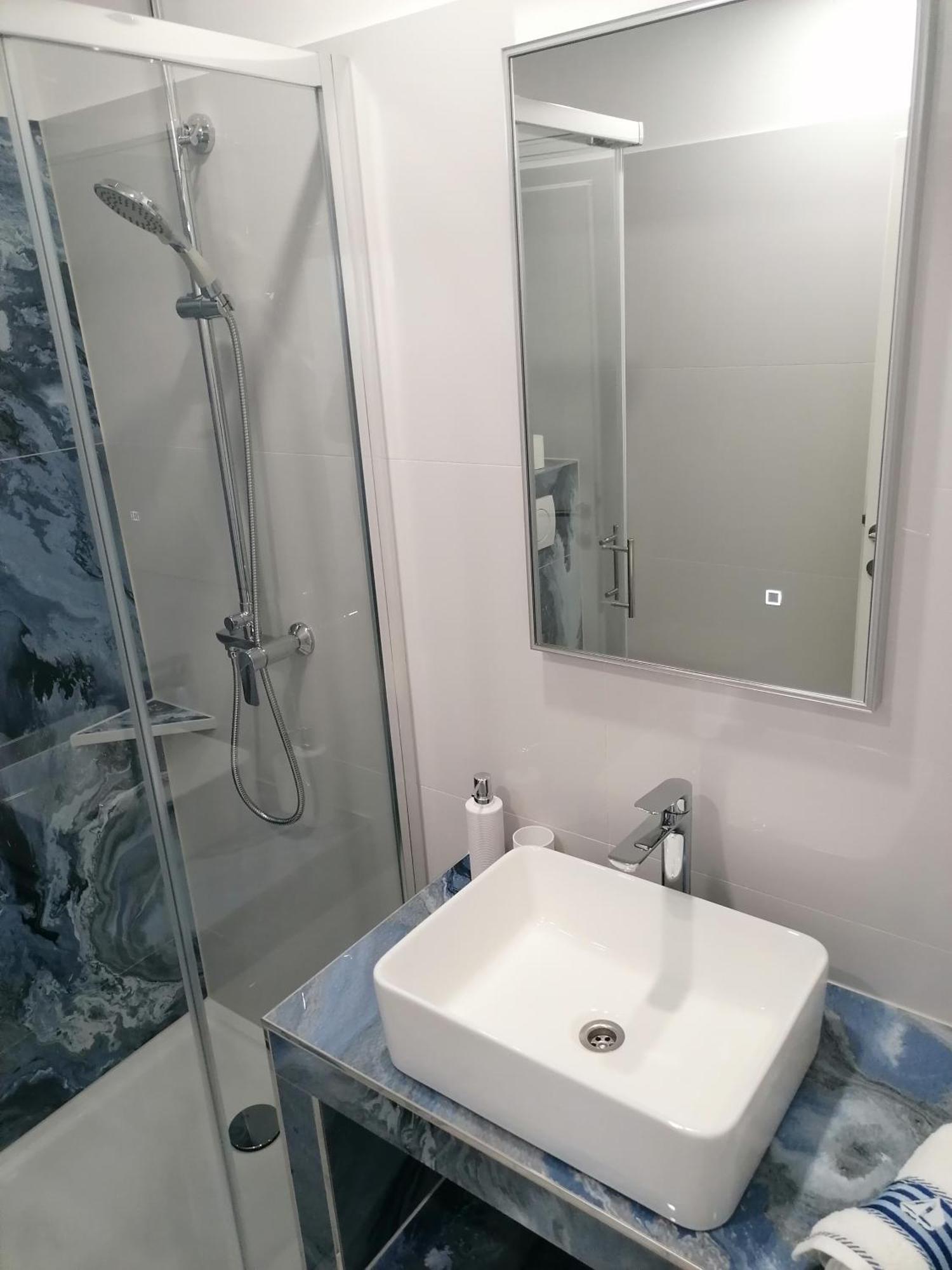 Dinko Apartament *