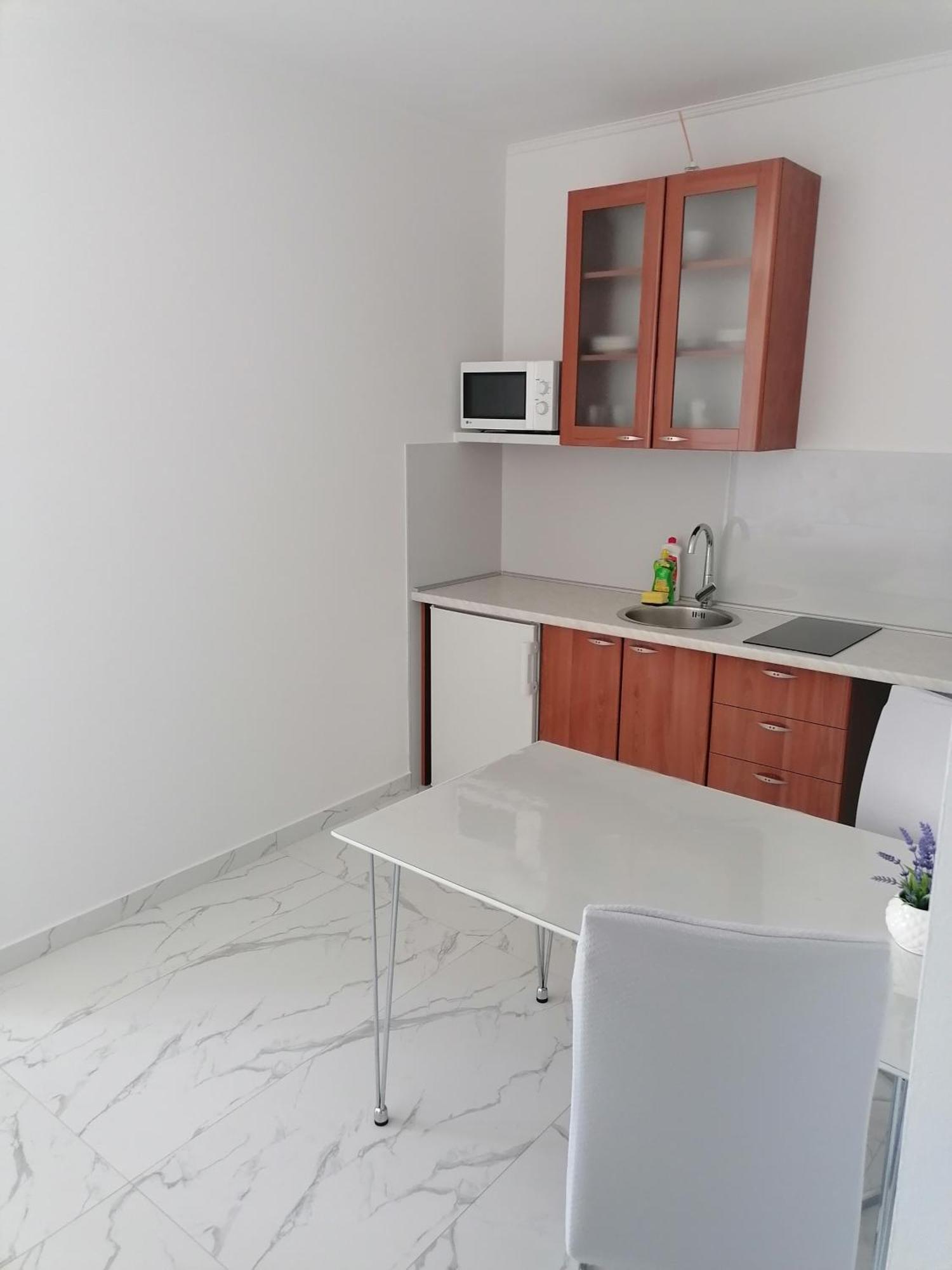 Apartament Dinko *